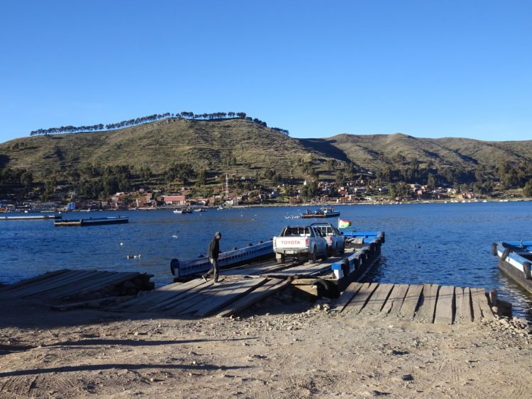 Passage en barque sur le lac Titicaca à San Pedro de Tiquina